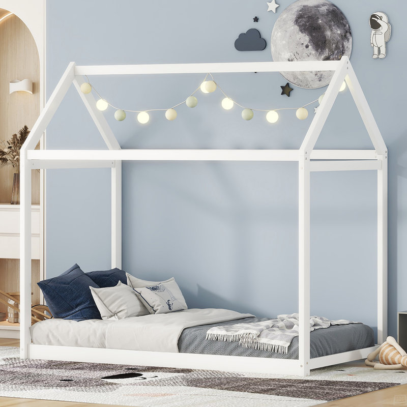 Lit simple en bois, Blanc