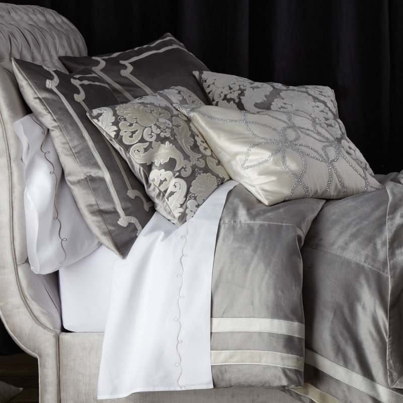 Versailles Throw Blanket, Silver/Ivory