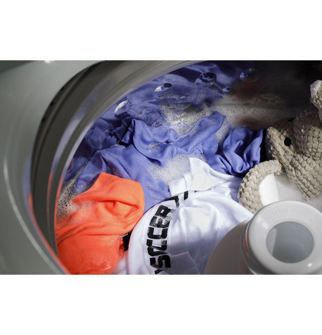 GE Appliances 4.5 Cu. Ft. Top Load Washer in White
