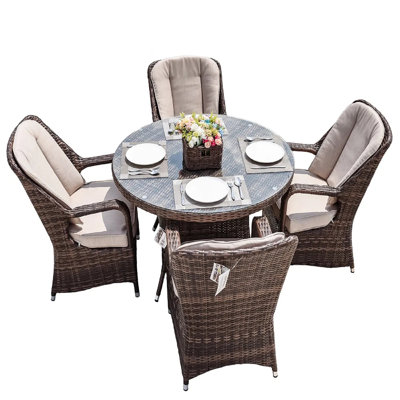 Ensemble de salle à manger d'extérieur rond 5 pièces en résine tressée d'aluminium avec coussins, 4 chaises et plateau en verre trempé avec trou pour parasol, idéal pour terrasse et jardin.