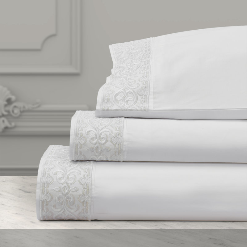 Majestic - Drap 4 pièces Ensemble de draps, Ensemble de draps pour grand lit avec 2 taies d'or, Blanc