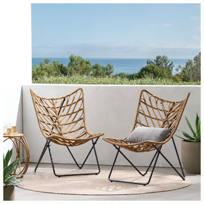 Ensemble de 2 chaises d'appoint en rotin brun clair avec un design moderne bohème pour une utilisation intérieure ou extérieure
