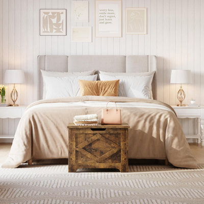 Coffre de rangement en bois avec charnières de sécurité, banc de rangement de ferme, grand coffre à jouets pour la chambre à coucher du salon d'entrée, assemblage facile