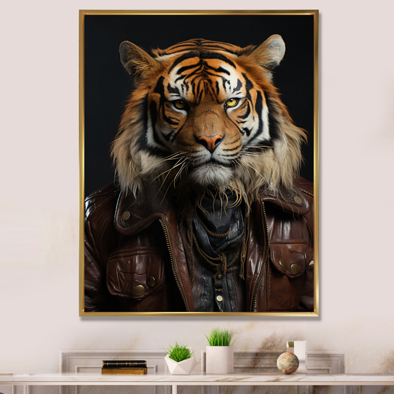 «Stylish Tiger I», reproduction sur toile, 44" H x 34" W, Gold Picture Framed