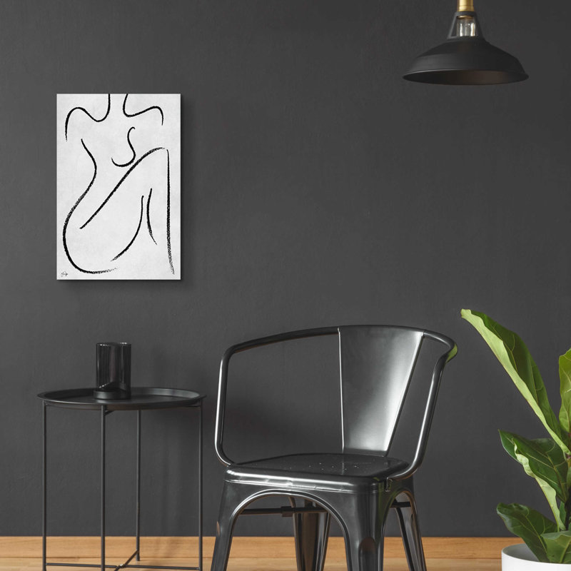 «Sitting Woman» par Yass Naffas Designs, H 24 po x l 16 po x P 0,2 po