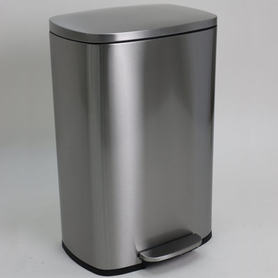 Totti Steel Step On Kitchen Trash Can