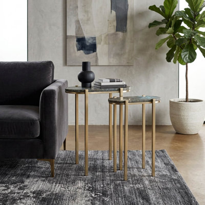 Table d'appoint moderne à pattes minces pour chambre à coucher - Table d'appoint étroite et contemporaine avec fonction décorative pour le salon - Lot de 2, 61 cm et 56 cm, or et gris