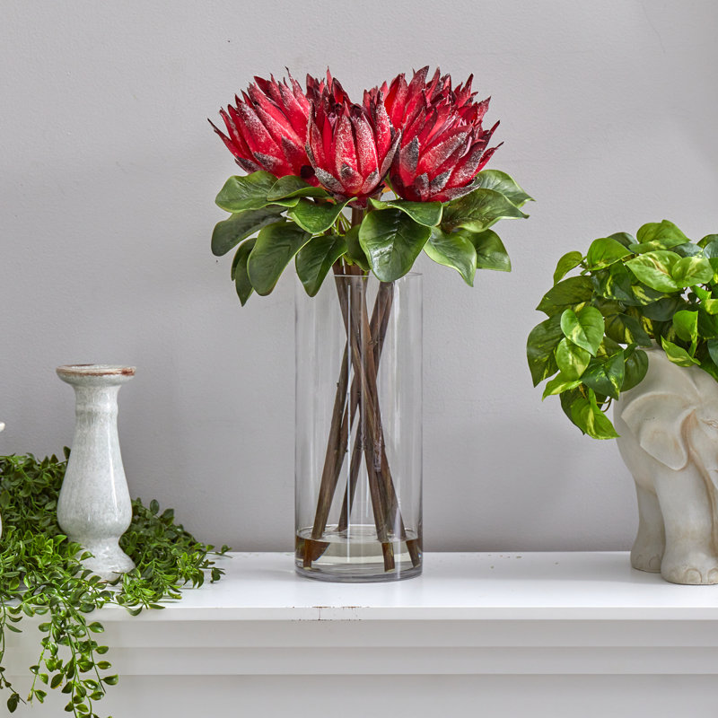 Arrangement floral très grand dans un vase