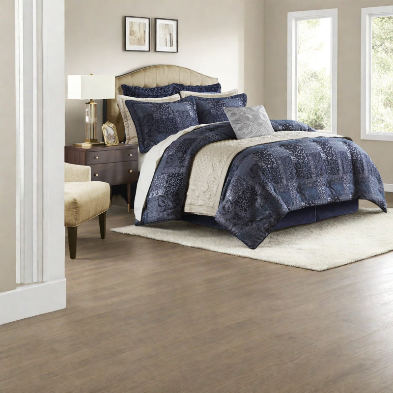 Durable Queen Bedding Sets, Polyester Comforter With Modern Jacquard Design For Home