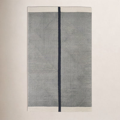Nio Gray Black Hand-Woven Rug