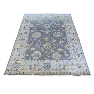 Tapis unique gris de 7 pi 11 po x 9 pi 11 po