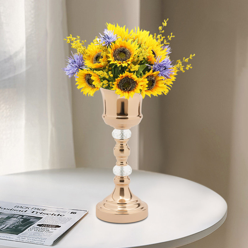 Vase de table en métal Macintyre, Or, H 16,5 po x l 6,1 po x P 6,1 po