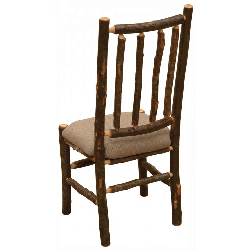 Chaise d’appoint spoke back Hickory, Le propre matériel du client