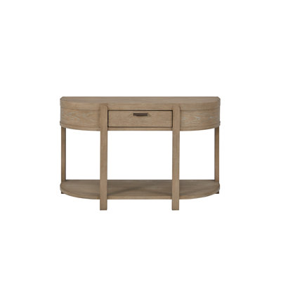 Console courbée à un seul tiroir au fini caramel élégant, avec un bord avant arrondi et des côtés subtilement effilés, une fermeture en douceur pour les petits articles essentiels, une tablette ouverte, une table de salon de 48,5 de largeur