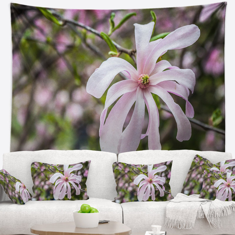 Tapisserie florale de magnifiques fleurs de magnolia, H 50 po x l 60 po