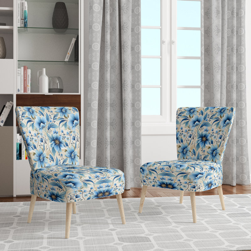 Blue and White Flowers Retreat I - Chaise d'appoint rembourrée Cottage