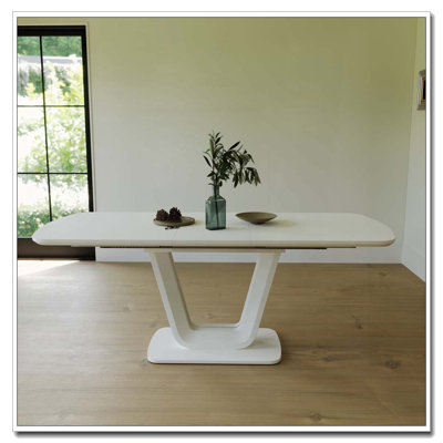 62.99-78.74" Expandable Dining Table, MDF kitchen dining table, and modern industrial style dining table with U-shaped leg