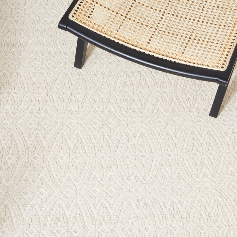Martha Stewart 9602 Hand Loomed Wool/Cotton Damask Rug in Ivory, Rectangle 9' x 12'