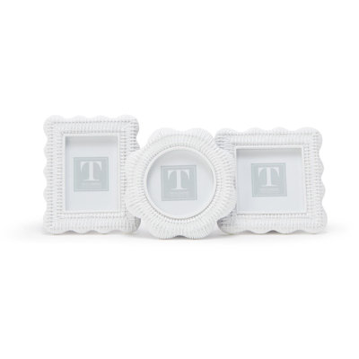 Ensemble de 3 présentoirs de forme festonnée en rotin blanc H - 5 petites formes assorties