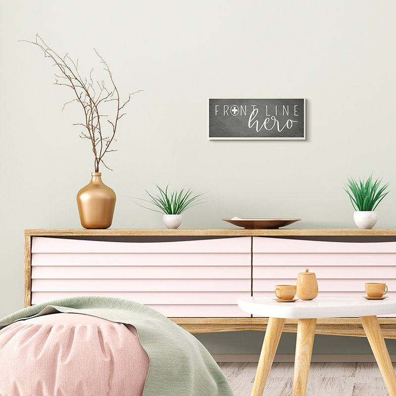 «Front Line Hero Expression», impression d'art graphique, Plaque en bois, H 7 po x l 17 po x P 0,5 po
