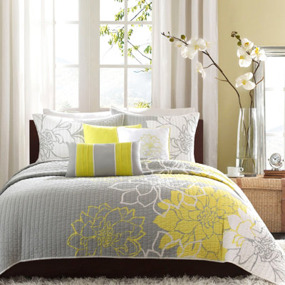 Reversible Printed Cotton Quilt With 3 Decorative Pillows, Yellow Grey, Full Queen Full/Queen White Detailing, 6 Piece