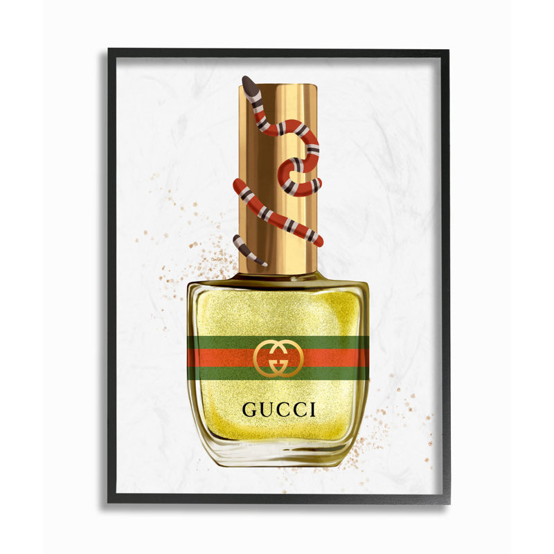 «Mak dégagement vernis à ongles jaune or serpent mode design», Giclée encadrée noir minuit, H 14 po x l 11 po x P 1,5 po