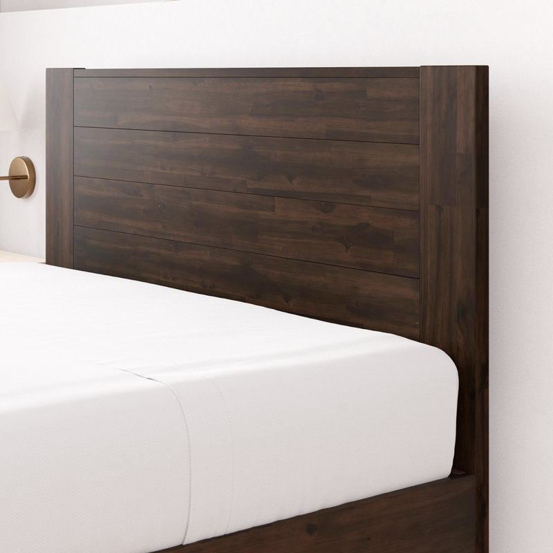 Matelas en mousse viscoélastique imprégnée de gel 10 po et lit plateforme en bois massif Marvelwood, Brun, Grand lit
