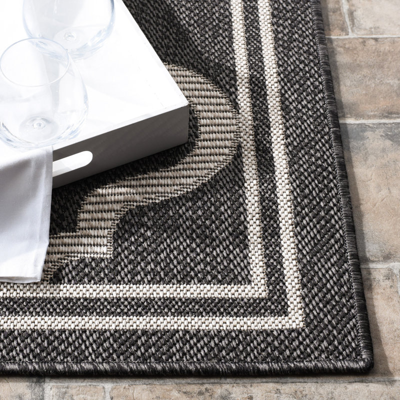 Bermuda Performance Machine Washable Geometric Indoor/Outdoor Area Rug, Rectangle 5'2" x 7'5"