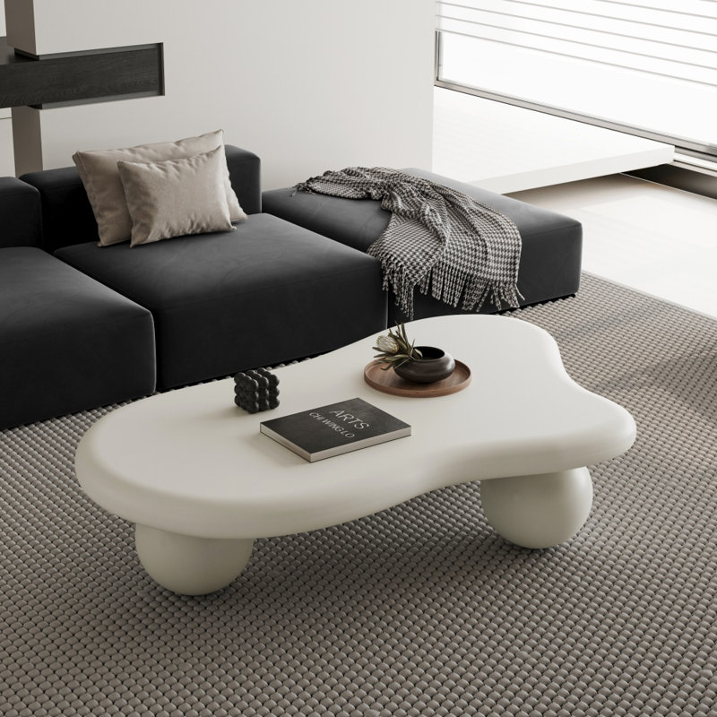Table basse élégante en forme de nuage avec laque écologique et 3 pieds en forme de nuage