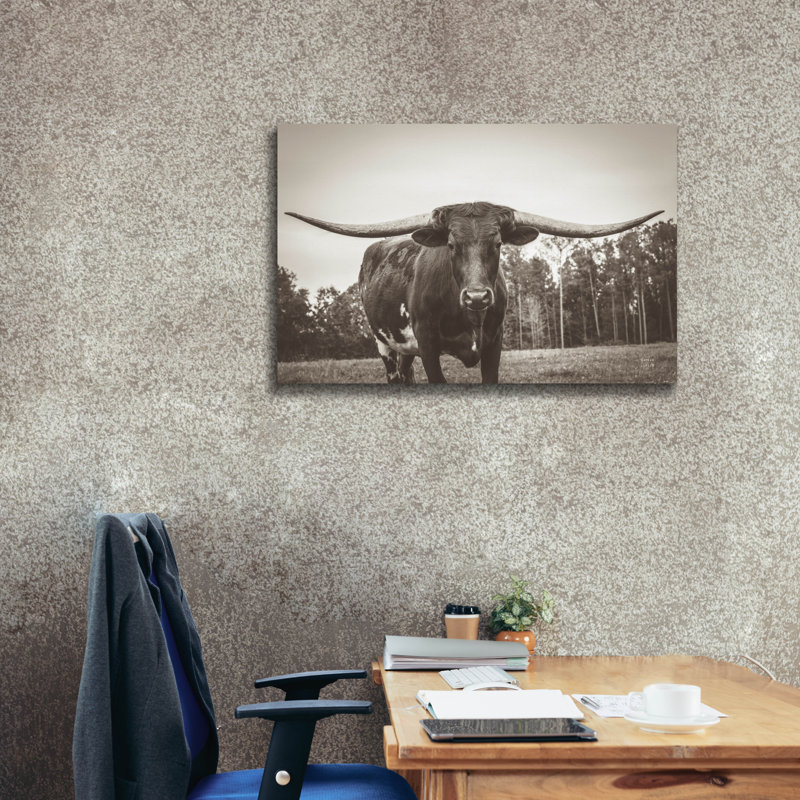 "Epic Graffiti" Longhorn Pastures Sepia "par Nathan Larson, art mural sur toile, H 26 po x l 40 po