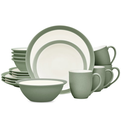 Colorwave Stoneware Dinnerware Set - Service for 4