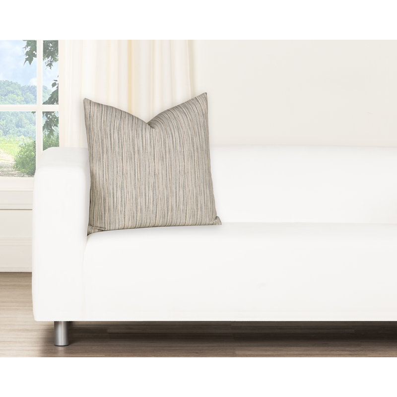 Coussin décoratif Magnolia Home Fashions, H 18 po x l 18 po, Plumes, Rayures bleues