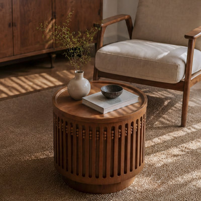 Table d'appoint ronde en bois 18,9 po, table de bout en treillis cylindrique, table basse avec effet de bois massif en grille, table d'appoint Boho avec rangement caché, pour le salon, la chambre à coucher, noyer