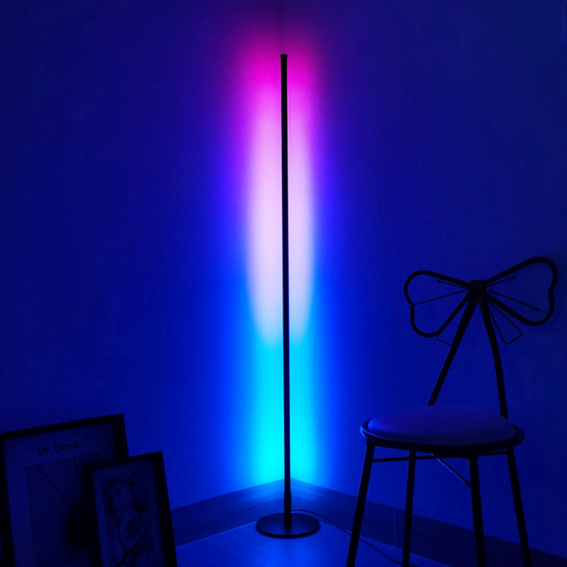 Lampe sur pied Léger RVB / noir