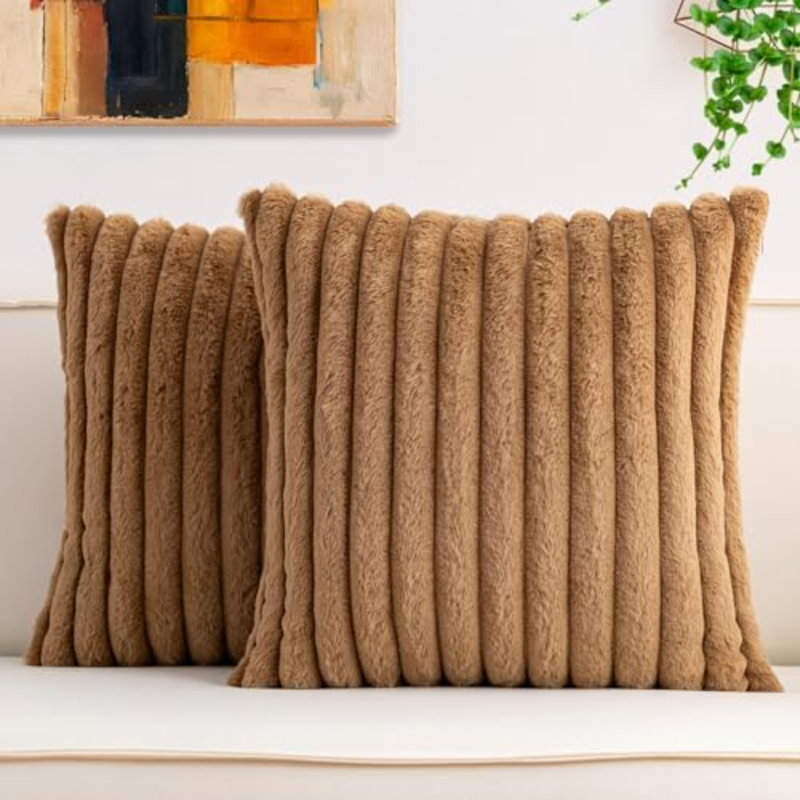 Ensemble de 2 housses de coussin en fausse fourrure de Noël 24 x 24 pouces, café
