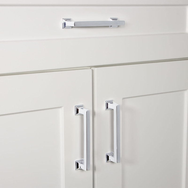 Grandeur Geneva 4" Brass Handle Pull, Bright Chrome