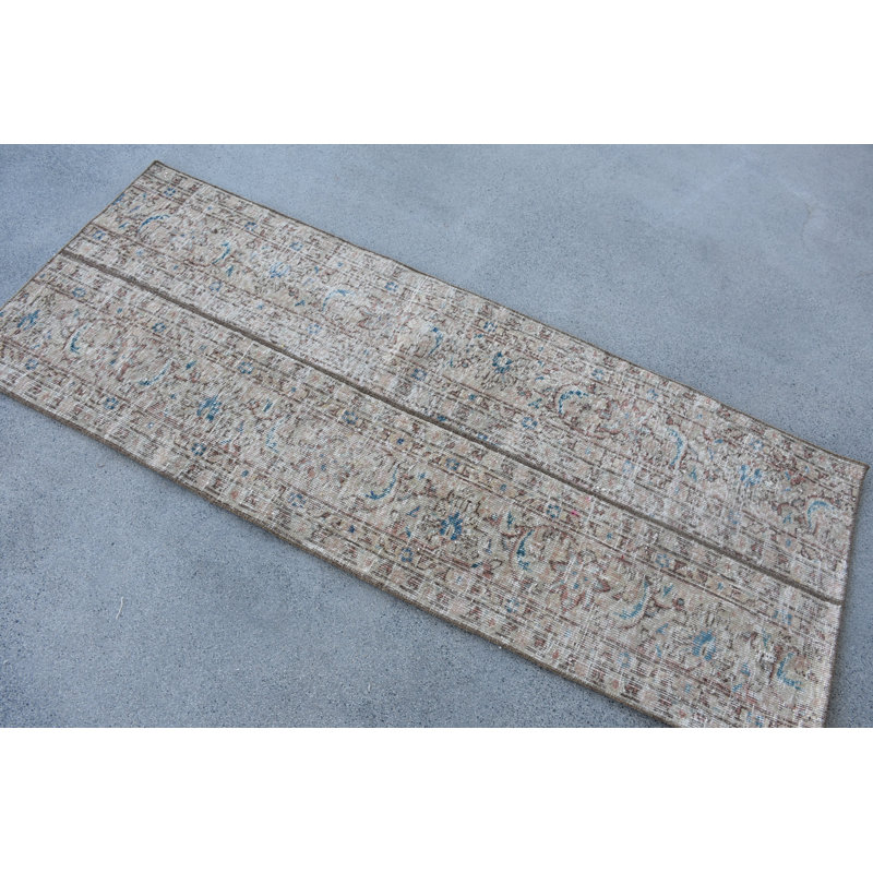 Tapis beige 28 po x 72 po Vintage
