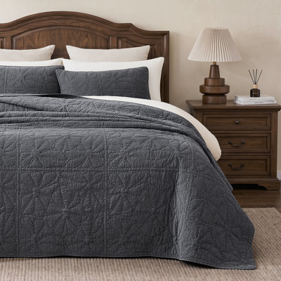 100% Cotton Flower Stitch Quilt Set,Queen,Charcoal Gray
