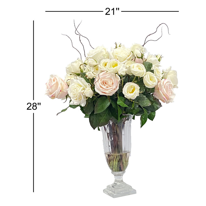 ROSE MIX IN A GLASS VASE