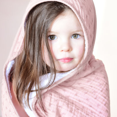 Lil Planet Rosa Hand Towel