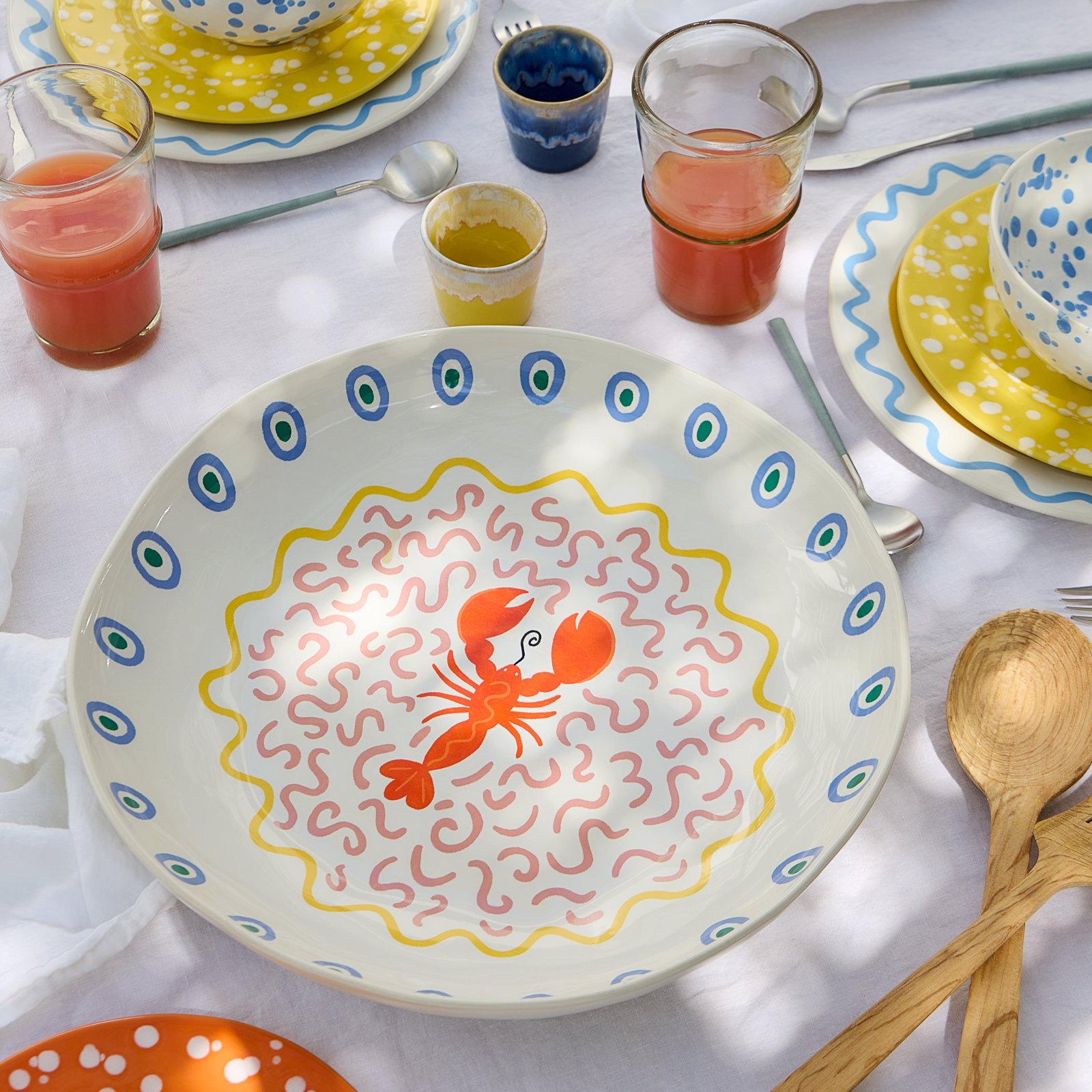 Summer Bliss Serving Bowl, Lobster White