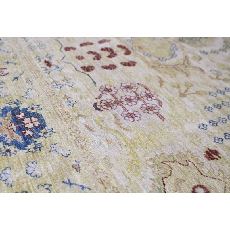 Wool Oriental Area Rug in Gold