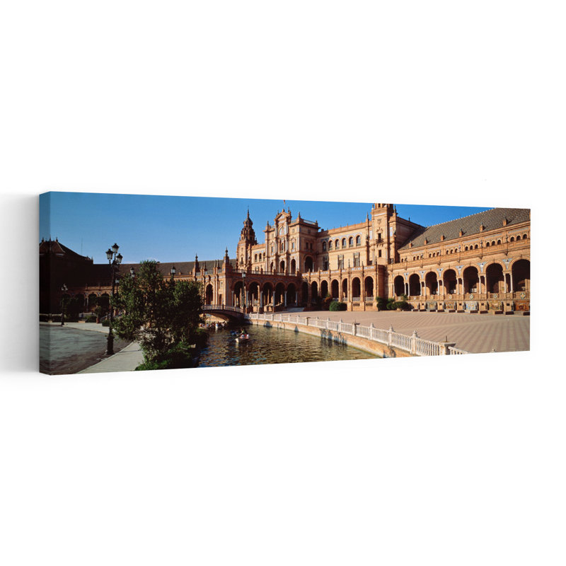 Art contemporain, Plaza Espana, Séville, Espagne, H 20 po x l 60 po