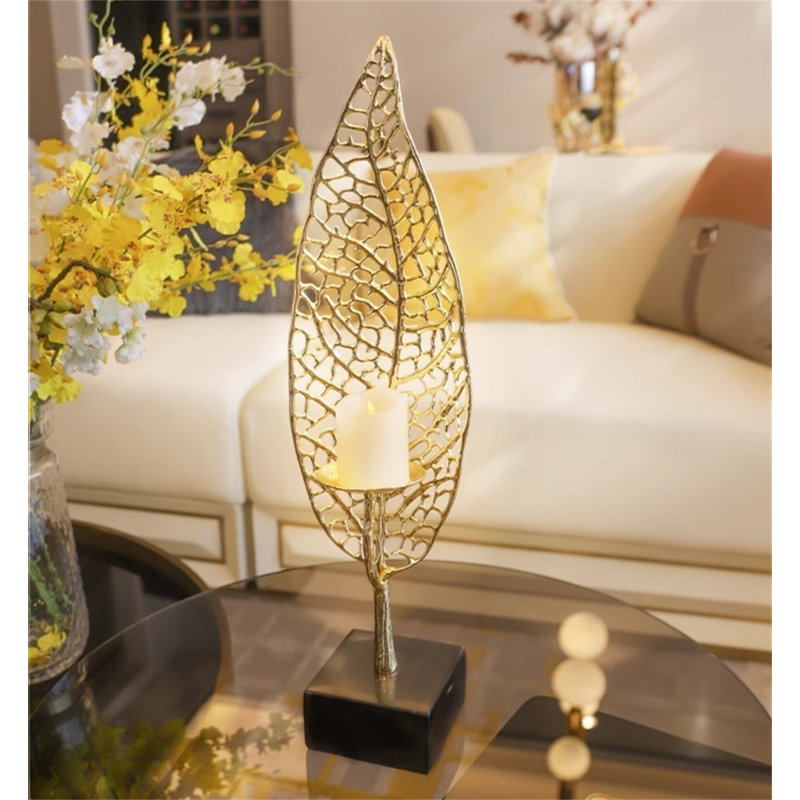 Bougeoir de table en métal, H 24,8 po x l 7,9 po x P 7,9 po