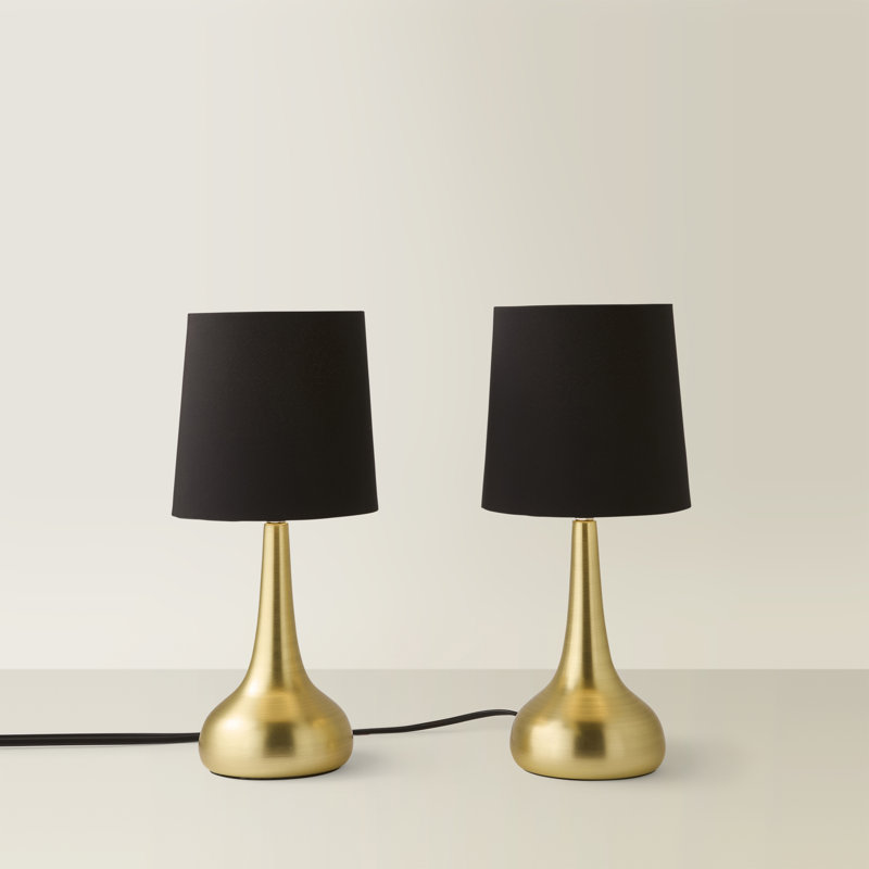 Akaysha Metal Table Lamp, Black