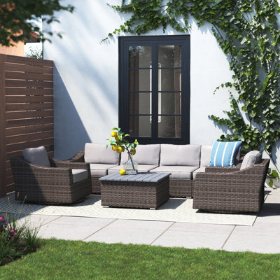 Ensemble de conversation pour 6 personnes avec coussins Menkar Wicker