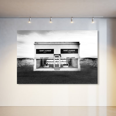 " Fashion And Glam Store In Marfa Italian Road Signs "