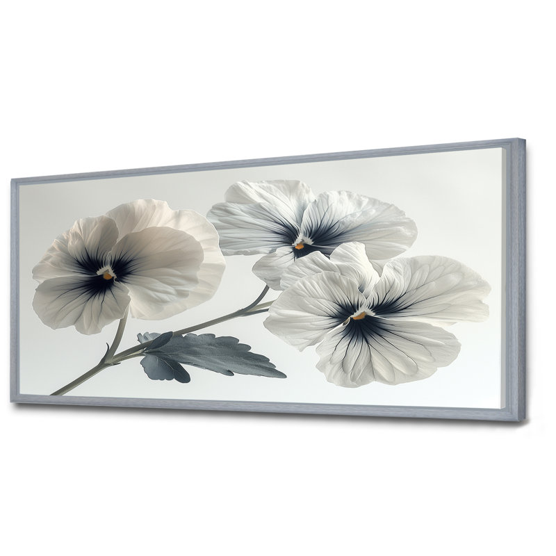 Décoration murale blanc blanc botanique beauté I - pensées, Cadre doré, H 16 po x l 32 po