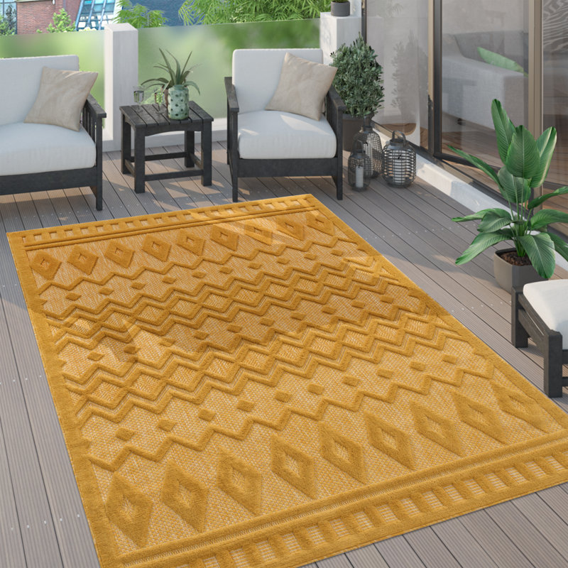 Huddersfield Solid Colour Indoor / Outdoor Area Rug, Rectangular 160 x 220cm