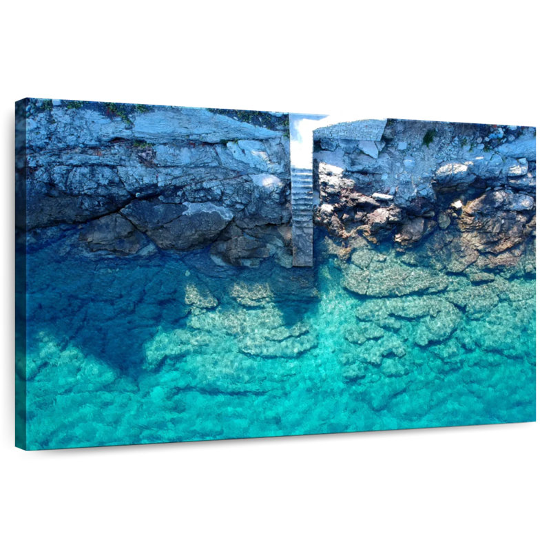 Gillard Solta Crystal Waters, 20" H x 30" W